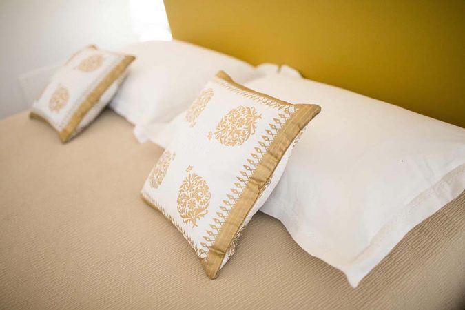 Room TERRA, pillows